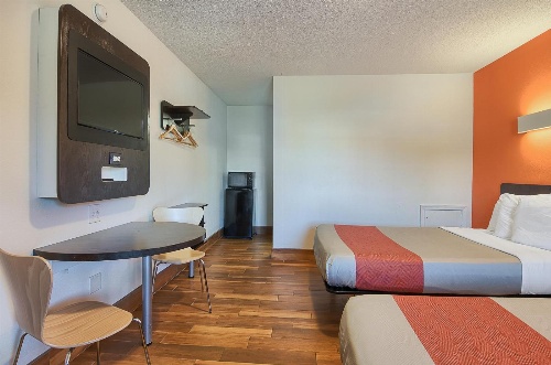 Motel 6-Harrisonburg, VA - South image 2